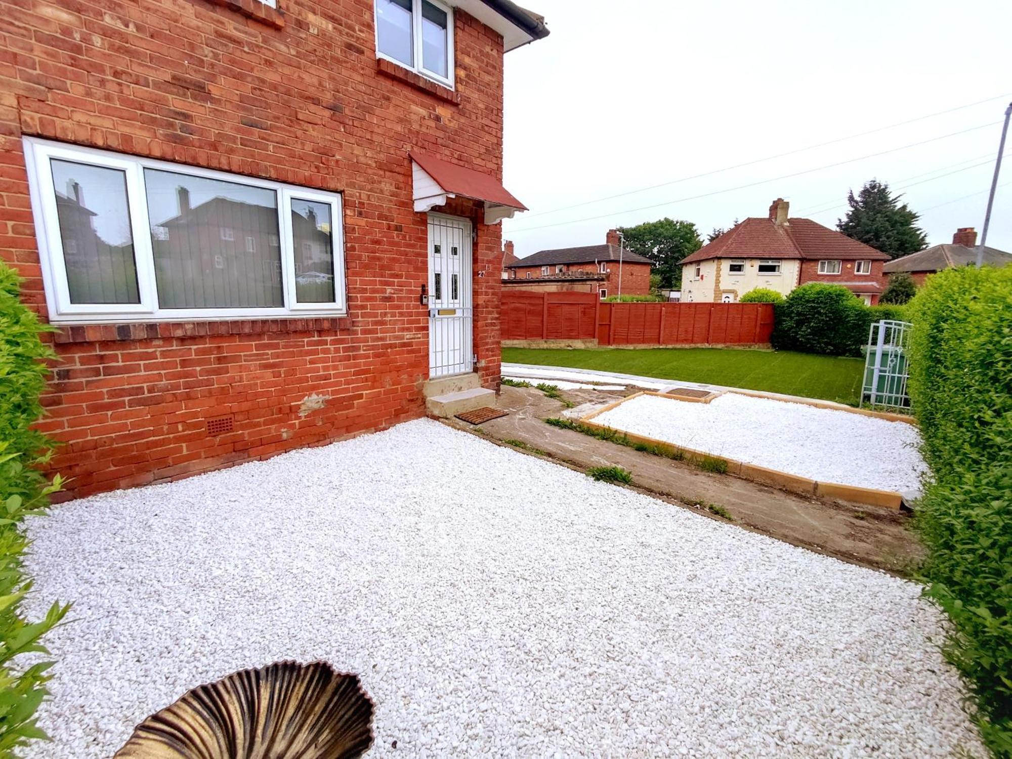 Comfortable 3 Bedrooms Leeds Beach House - Ideal For Family And Contractors - Free Parking For 2 Cars - Wifi - Large Tv In Bedrooms - Smart Light * Leeds (West Yorkshire)